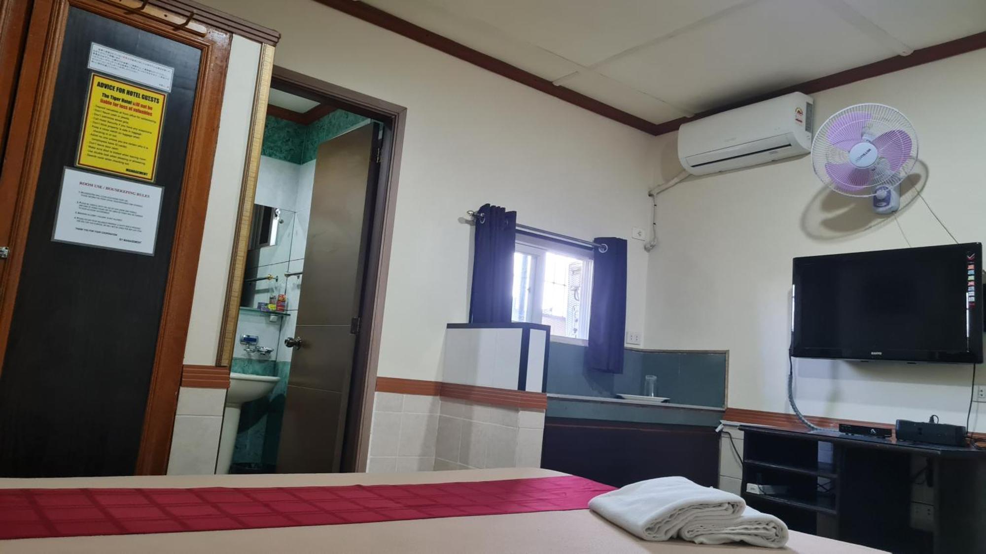 Tiger Hotel آنغلوس المظهر الخارجي الصورة