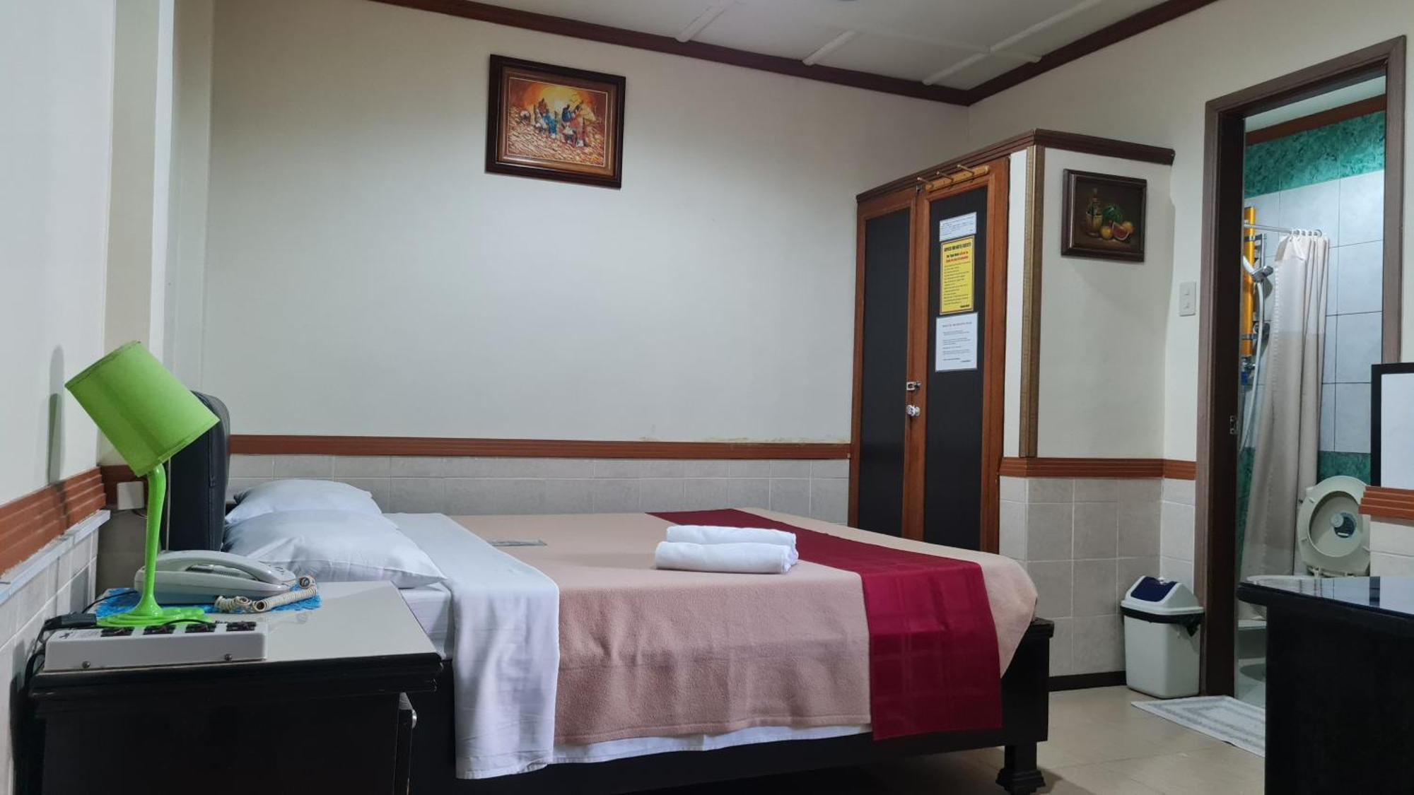 Tiger Hotel آنغلوس المظهر الخارجي الصورة