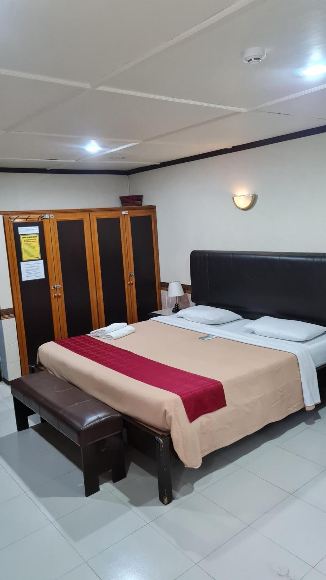Tiger Hotel آنغلوس المظهر الخارجي الصورة